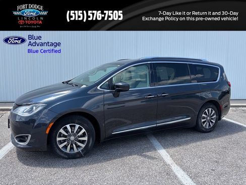 Used 2020 Chrysler Pacifica Touring-L Plus FWD image 1