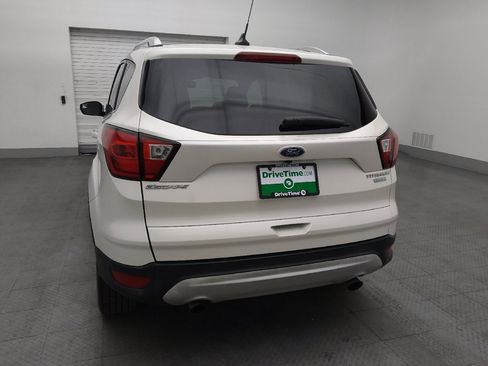 Used 2019 Ford Escape Titanium image 6