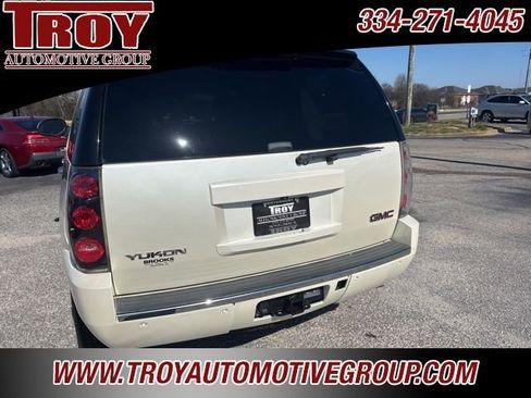 Used 2013 GMC Yukon Denali image 16