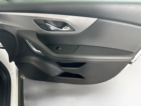 Used 2024 Chevrolet Blazer LT w/ Convenience Package image 31