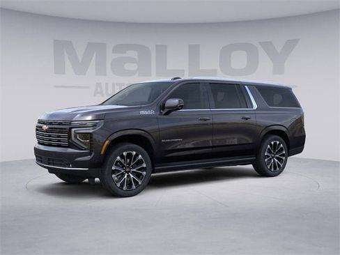 New 2026 Chevrolet Suburban High Country image 8