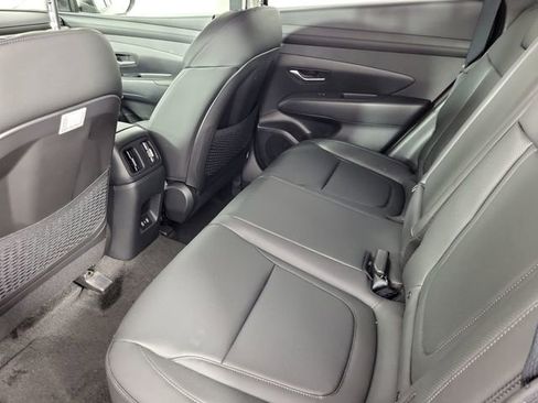 Certified 2025 Hyundai Tucson SEL AWD/4WD image 16