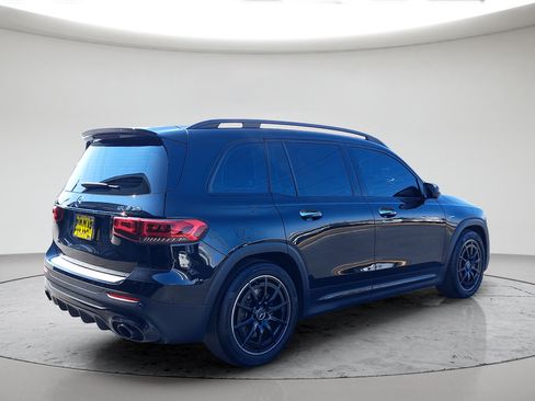 Used 2022 Mercedes-Benz GLB 35 AMG 4MATIC image 3