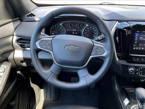 Used 2023 Chevrolet Traverse LT w/ Midnight/Sport Edition AWD/4WD image 18