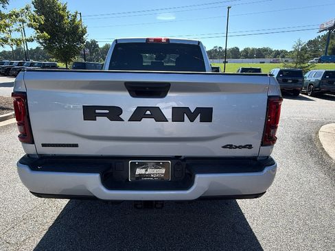 Used 2026 RAM 2500 Big Horn AWD/4WD image 9