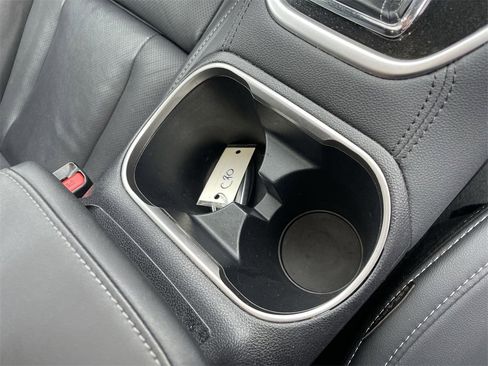 Certified 2022 Subaru Outback Limited image 30