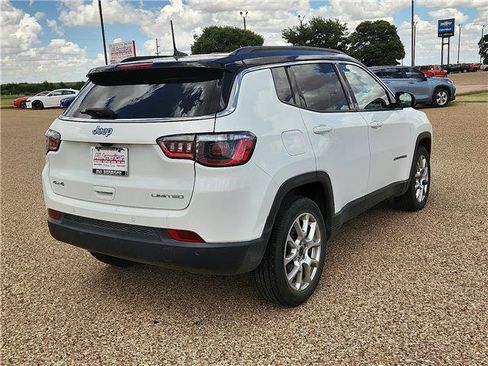 Used 2025 Jeep Compass Limited AWD/4WD image 4