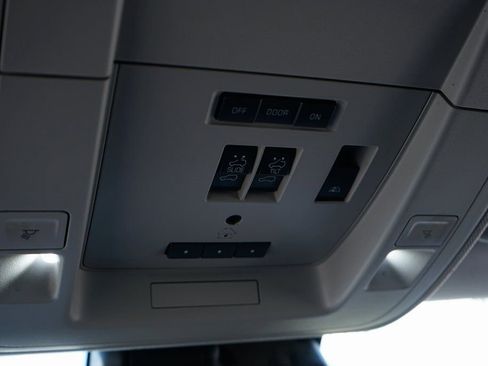 Used 2019 GMC Sierra 3500 Denali image 29