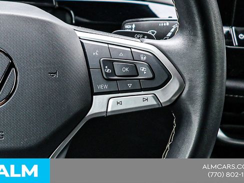 Used 2024 Volkswagen Atlas Cross Sport SE FWD image 28
