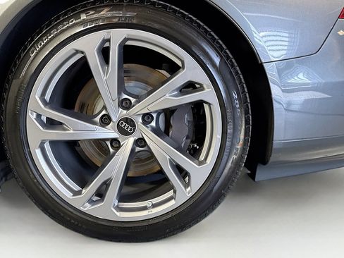 Used 2023 Audi e-tron GT Premium Plus image 29