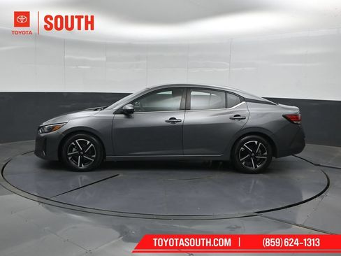 Used 2024 Nissan Sentra SV FWD image 7