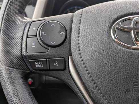 Used 2017 Toyota RAV4 LE image 15