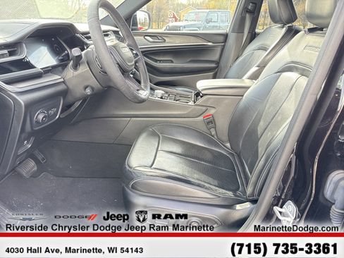 Used 2023 Jeep Grand Cherokee Overland image 15