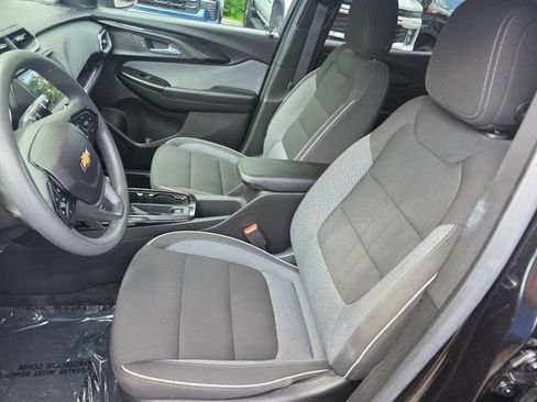 Used 2023 Chevrolet TrailBlazer LT FWD image 21