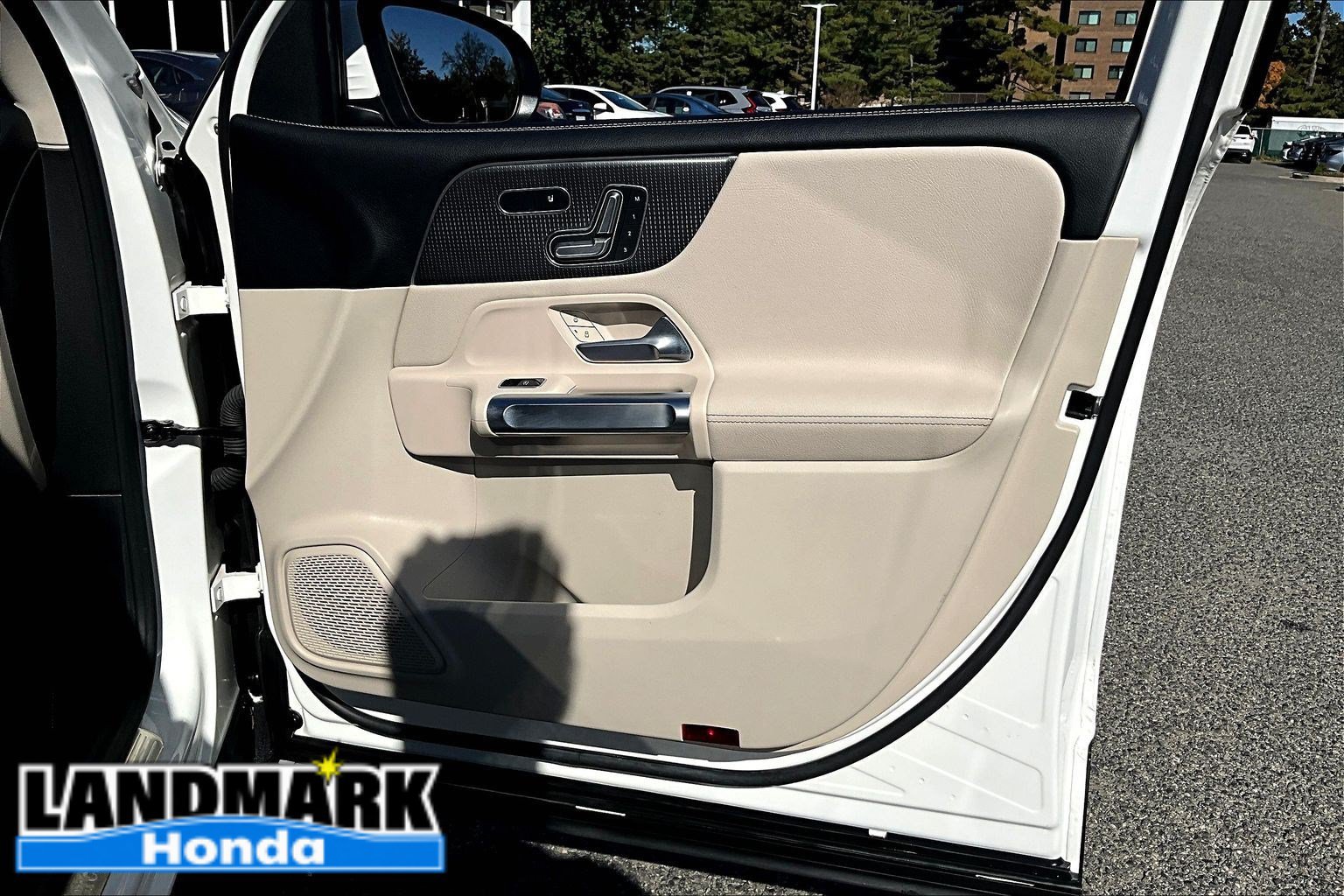 Used 2020 Mercedes-Benz GLB 250 4MATIC image 19