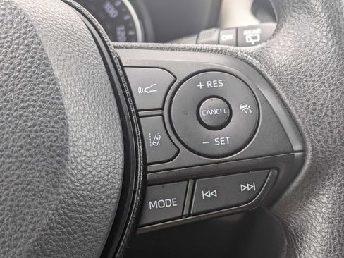 Used 2021 Toyota RAV4 XLE FWD image 24