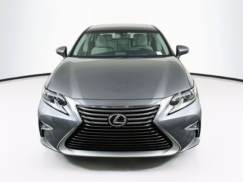 Used 2016 Lexus ES 350 FWD image 2