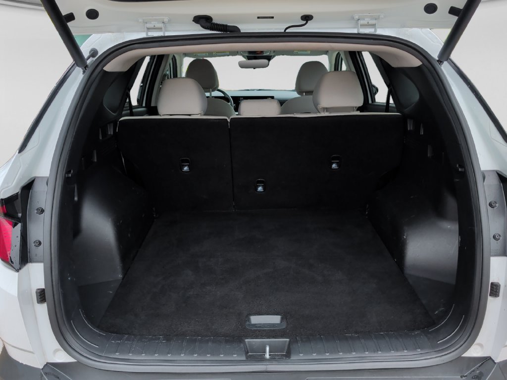 Used 2025 Hyundai Tucson SEL AWD/4WD image 38