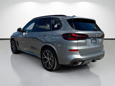 New 2026 BMW X5 xDrive50e image 5