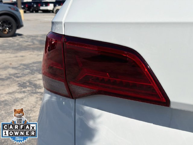Used 2024 Volkswagen Taos SE FWD image 11