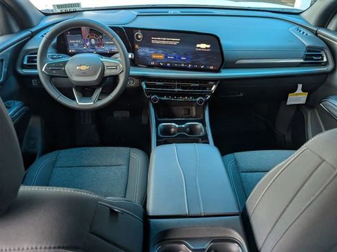 New 2026 Chevrolet Traverse LT w/ Driver Confidence Package FWD image 5