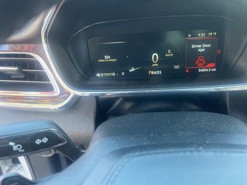 Used 2017 Lincoln Continental Reserve image 18