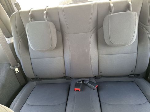 Certified 2019 Jeep Wrangler Sport image 22