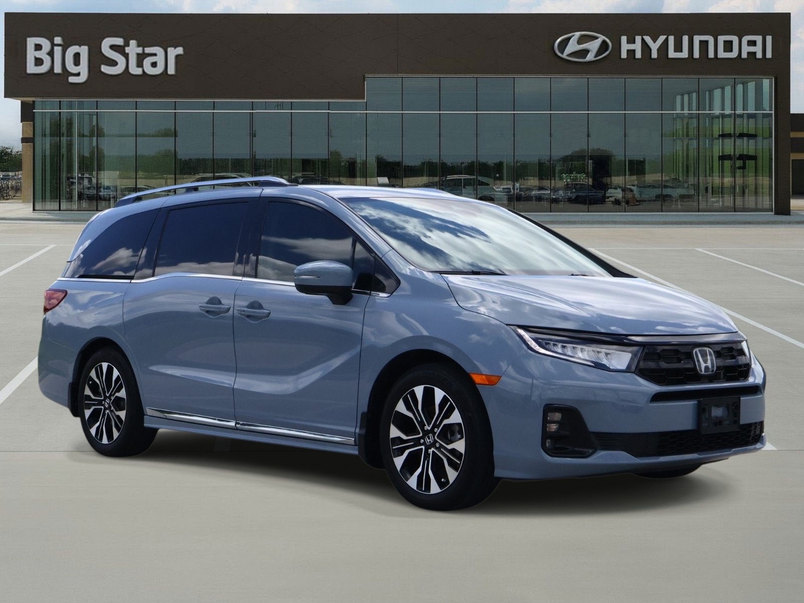 Used 2025 Honda Odyssey Elite image 6