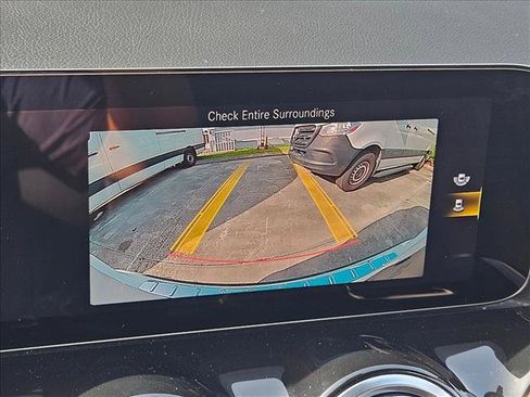 Used 2023 Mercedes-Benz GLA 250 image 12