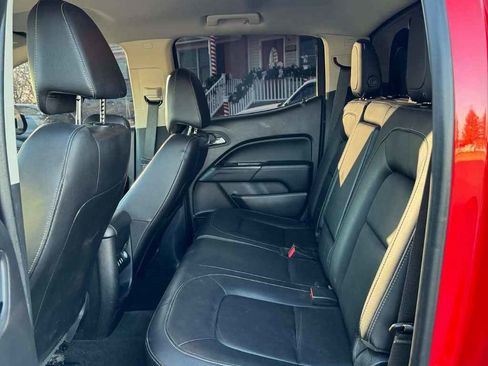 Used 2016 GMC Canyon SLT w/ Driver Alert Package image 10