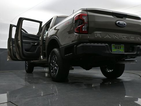 New 2025 Ford Ranger XLT w/ FX4 Off-Road Package image 37