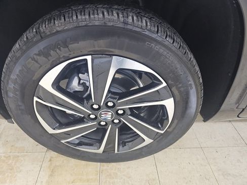 Used 2025 Buick Enclave Sport Touring image 25