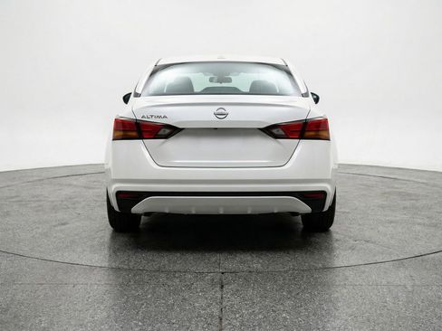 Used 2025 Nissan Altima 2.5 SV image 6