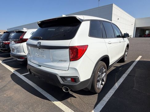 Used 2023 Honda Passport EX-L image 4