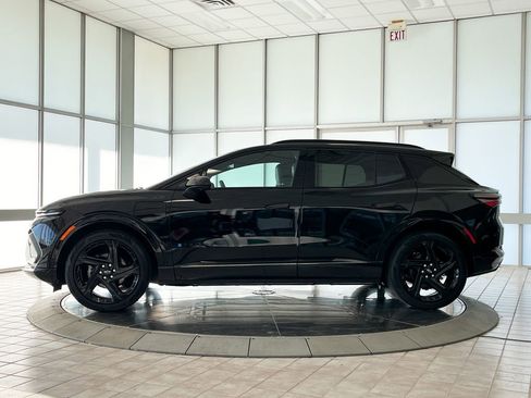 Certified 2024 Chevrolet Equinox EV RS image 5