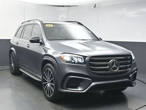 Used 2025 Mercedes-Benz GLS 450 GLS 450 image 3
