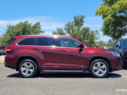 Certified 2019 Toyota Highlander Limited w/ Carpet Mat Package (TMS) AWD/4WD image 5