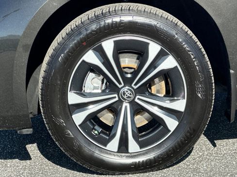 Used 2025 Toyota bZ4X FWD image 27