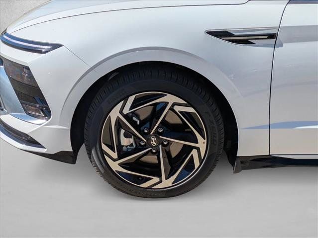 Used 2026 Hyundai Sonata SEL FWD image 10