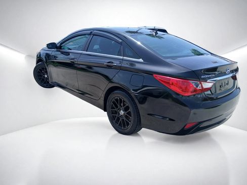Used 2014 Hyundai Sonata GLS w/ Popular Equipment Group 2 FWD image 4