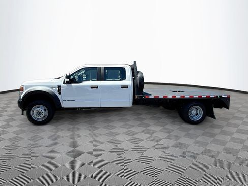 Used 2022 Ford F550 4x4 Crew Cab Super Duty w/ Power Equipment Group image 4