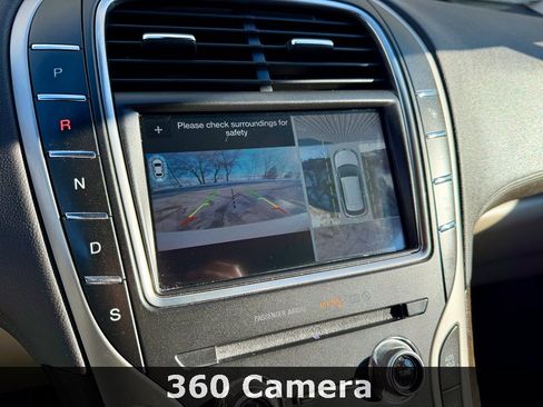 Used 2017 Lincoln MKX Reserve w/ Driver Assistance Package image 29