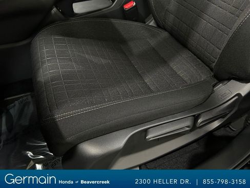 Used 2025 Honda HR-V LX image 21