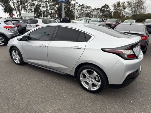 Used 2018 Chevrolet Volt LT w/ Comfort Package image 20