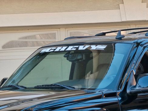 Used 2006 Chevrolet Avalanche Z66 w/ Sun And Sound Package image 2