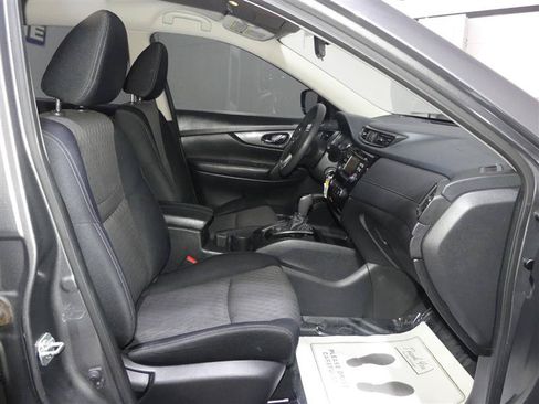 Used 2017 Nissan Rogue S AWD/4WD image 20
