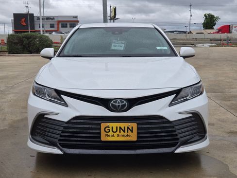 Used 2023 Toyota Camry LE FWD image 2