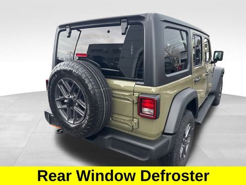 Used 2025 Jeep Wrangler Sport S image 6