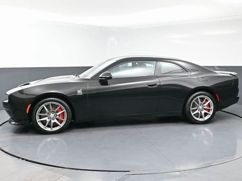 Used 2025 Dodge Charger R/T Scat Pack w/ Track Pack image 6