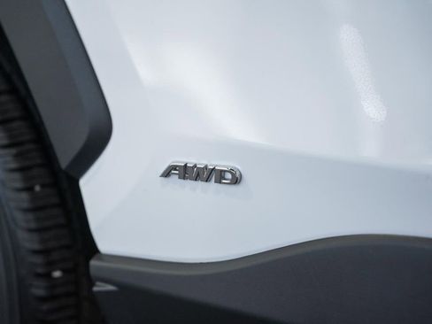 Used 2025 Toyota RAV4 XLE AWD/4WD image 16